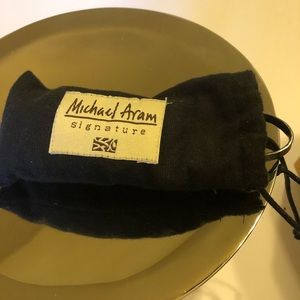 Michael Aram petits fours tray with tongs.New wot. Excellent condition.Orig. Box